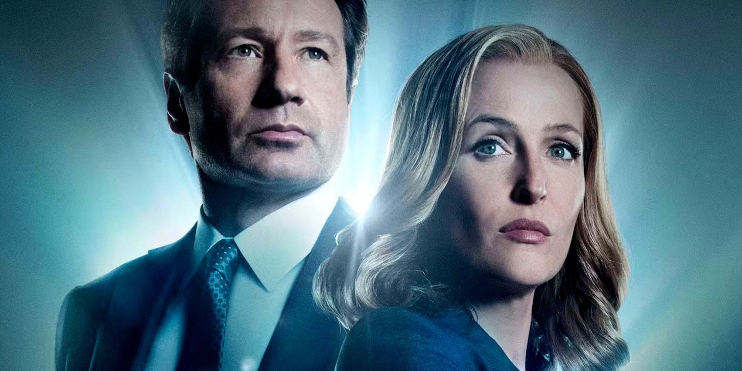 Fox Mulder (David Duchovny) et Dana Scully (Gillian Anderson) dans la série culte X-Files.