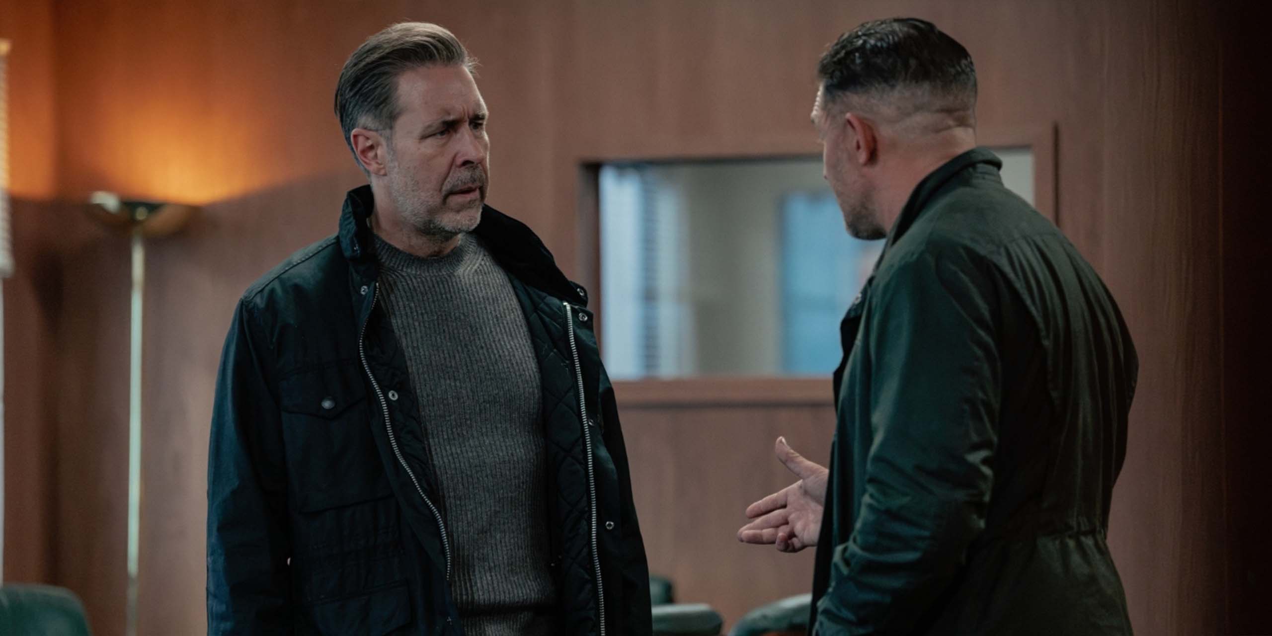 Kevin Harrigan (Paddy Considine) et Harry Da Souza (Tom Hardy) dans la saison 2 de MobLand.