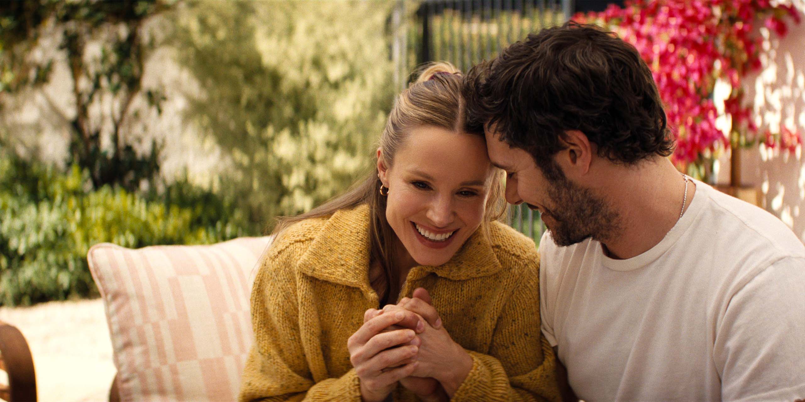 Kristen Bell et Adam Brody dans la saison 3 de Nobody Want This.