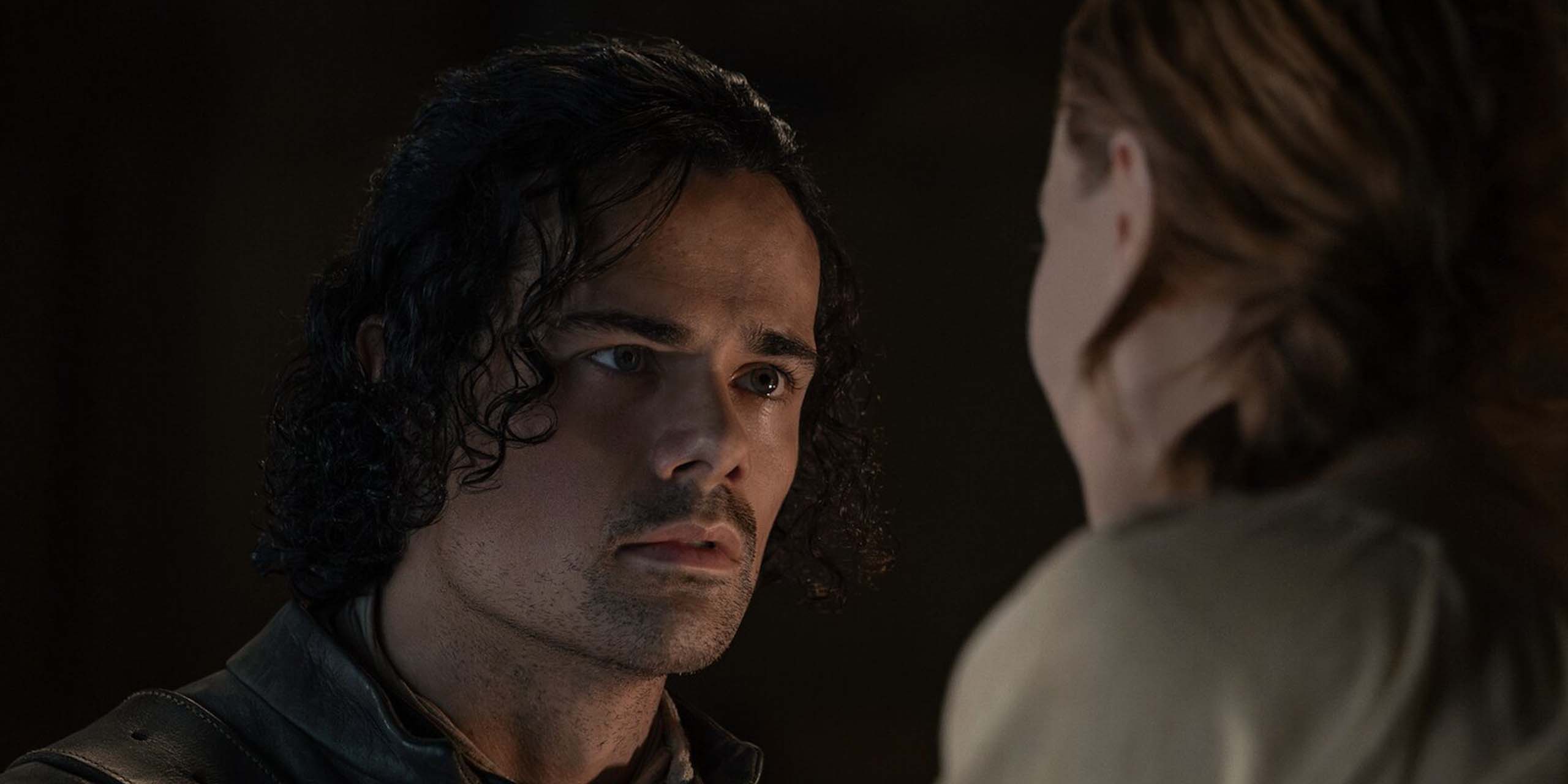 Jamie Roy (Brian Fraser) et Harriet Slater (Ellen MacKenzie) dans la saison 2 d'Outlander: Blood of my Blood.