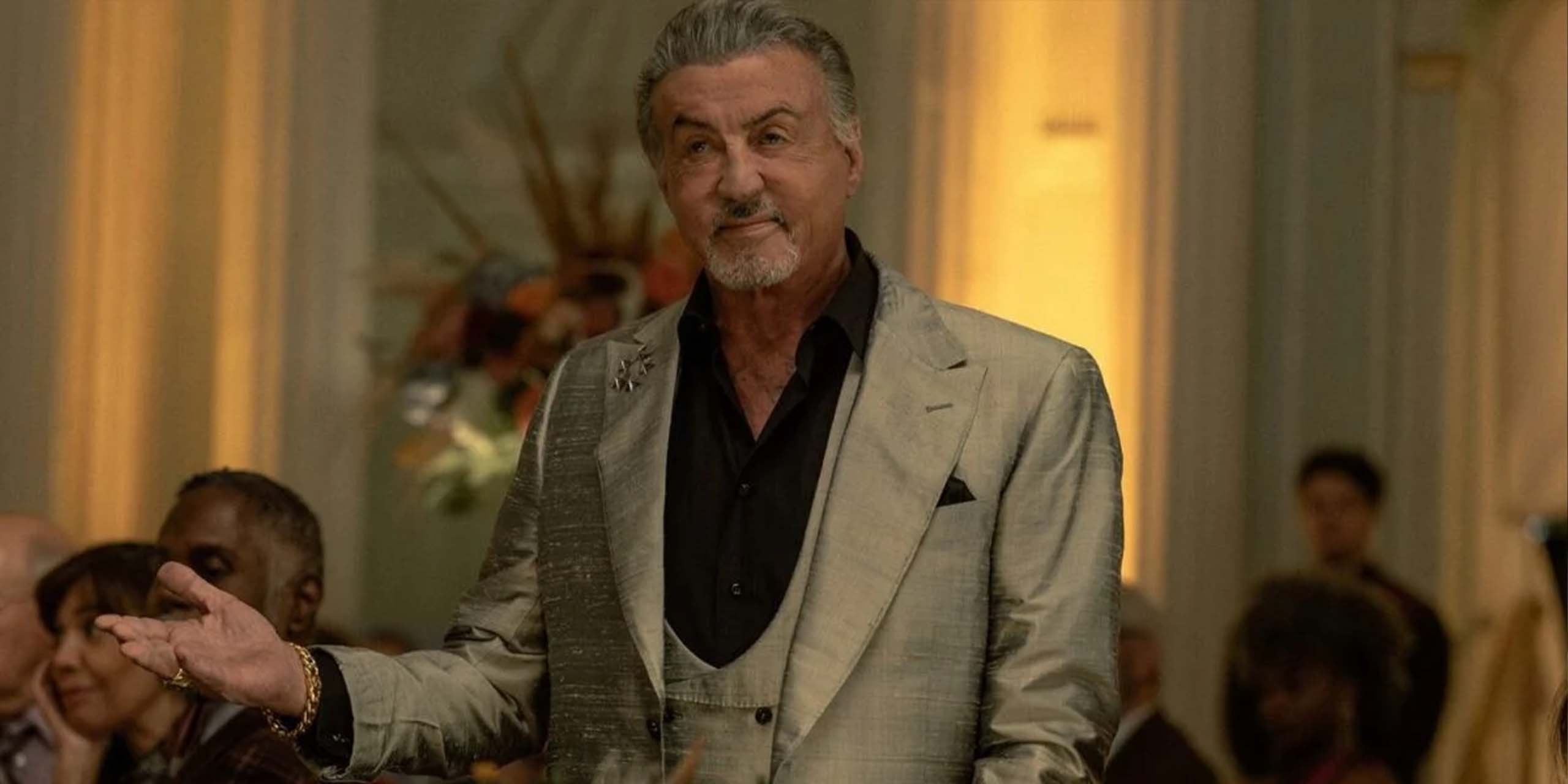 Dwight Manfredi (Sylvester Stallone) dans la saison 4 de Tulsa King.