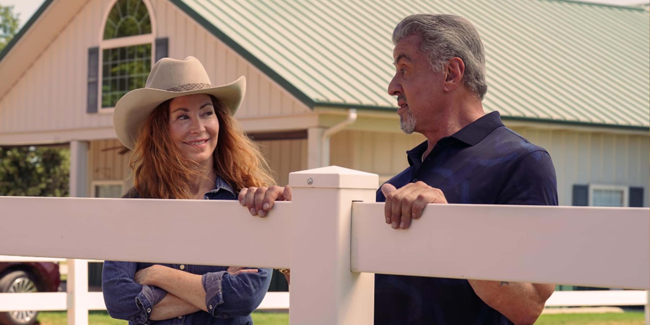 	Sylvester Stallone et Dana Delany dans Tulsa King
