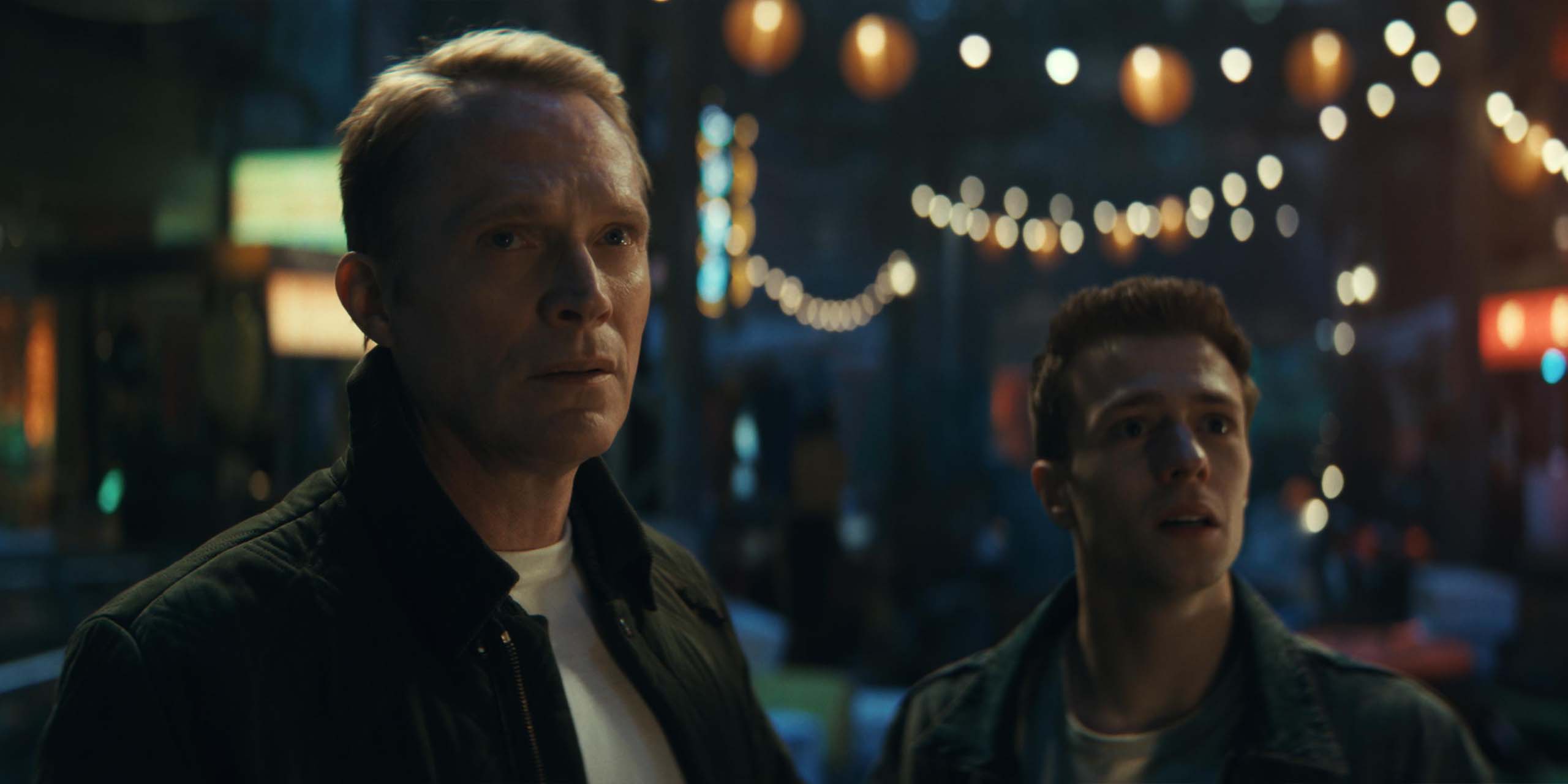 Vision (Paul Bettany) et Tommy (Ruaridh Mollica) dans la série VisionQuest.